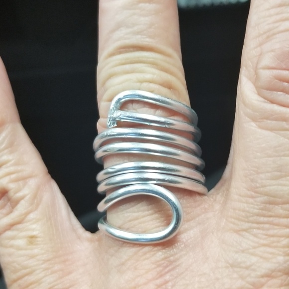Ring - Picture 2 of 2